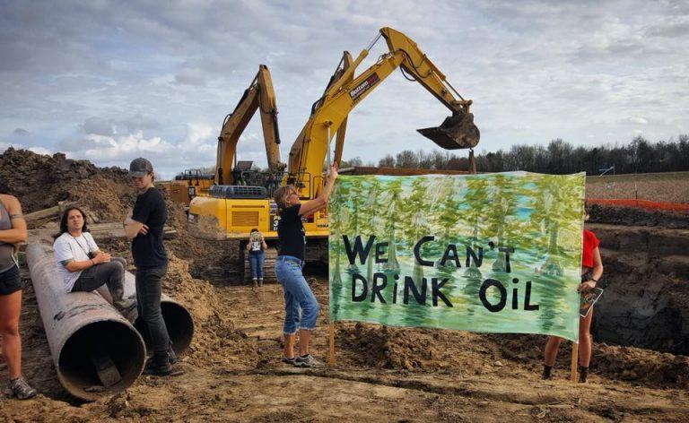 27973242_424195261345039_7069630244415847752_n-768x472