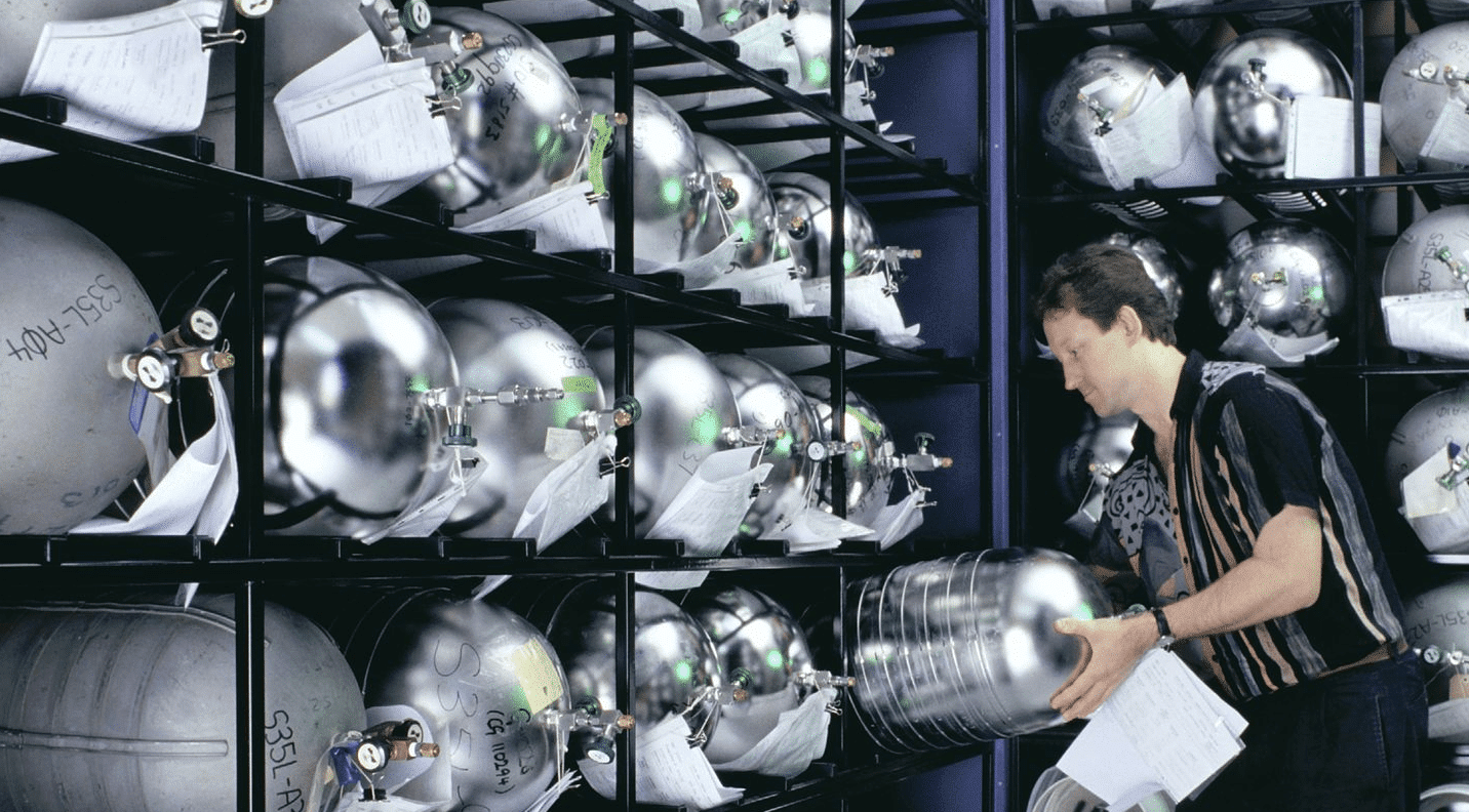 Researcher in the air sample archive at the CSIRO Marine and Atmospheric Research facility in Aspendale, Victoria. Image: Courtesy CSIRO