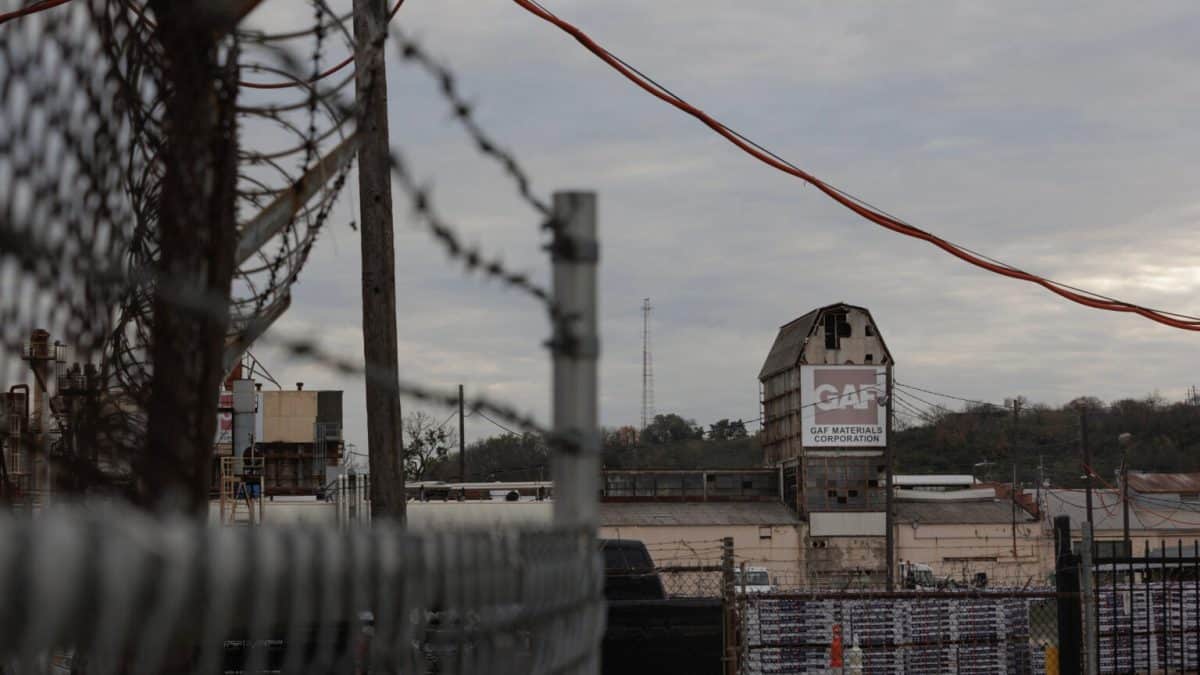 texas polluters: GAF roofing
